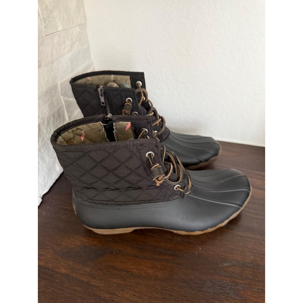 Sperry Top-Sider Saltwater Black Quilted Duck Boots! Size: Women's 10